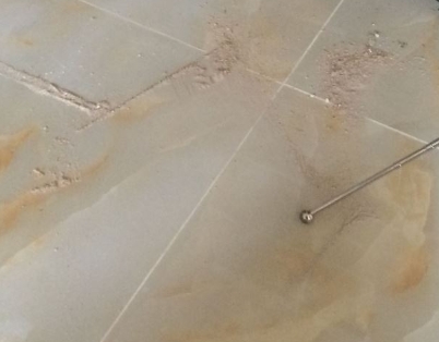 恭城瓷砖空鼓维修公司分享粘合剂选择不当在瓷砖铺贴过程中可能导致以下问题