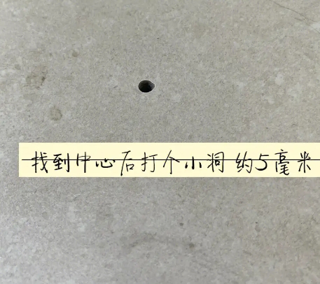 恭城瓷砖空鼓维修公司专业解答在瓷砖铺贴过程中，如果砂料搅拌不均匀，将会带来以下问题